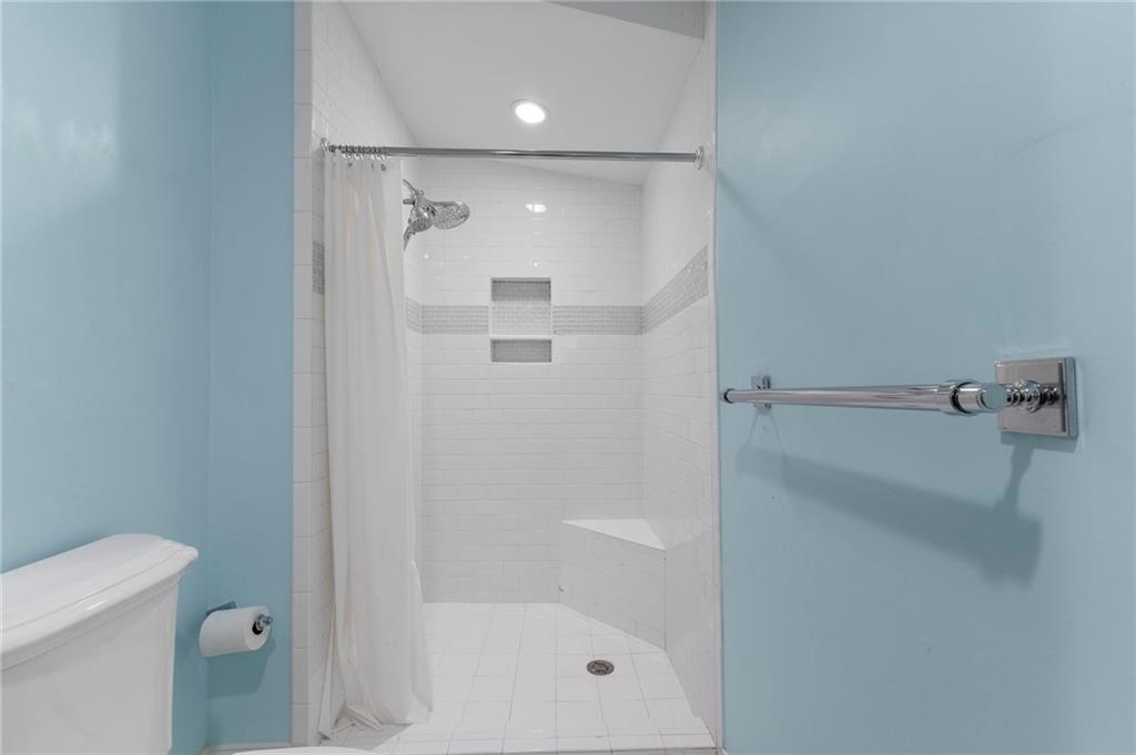 2203 Howell Mill Road Northwest Atlanta, GA 30318 - Photo 29 of 56