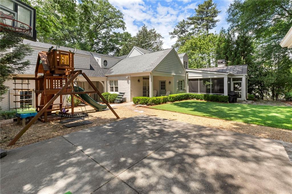 2203 Howell Mill Road Northwest Atlanta, GA 30318 - Photo 40 of 56