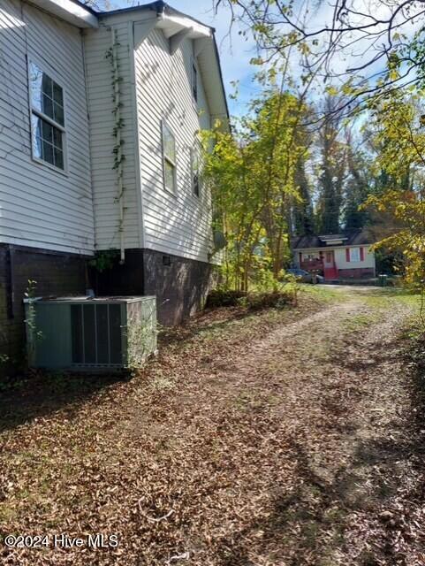 217 Robinson Street Rockingham, NC 28379 - Photo 25 of 28 SIDE