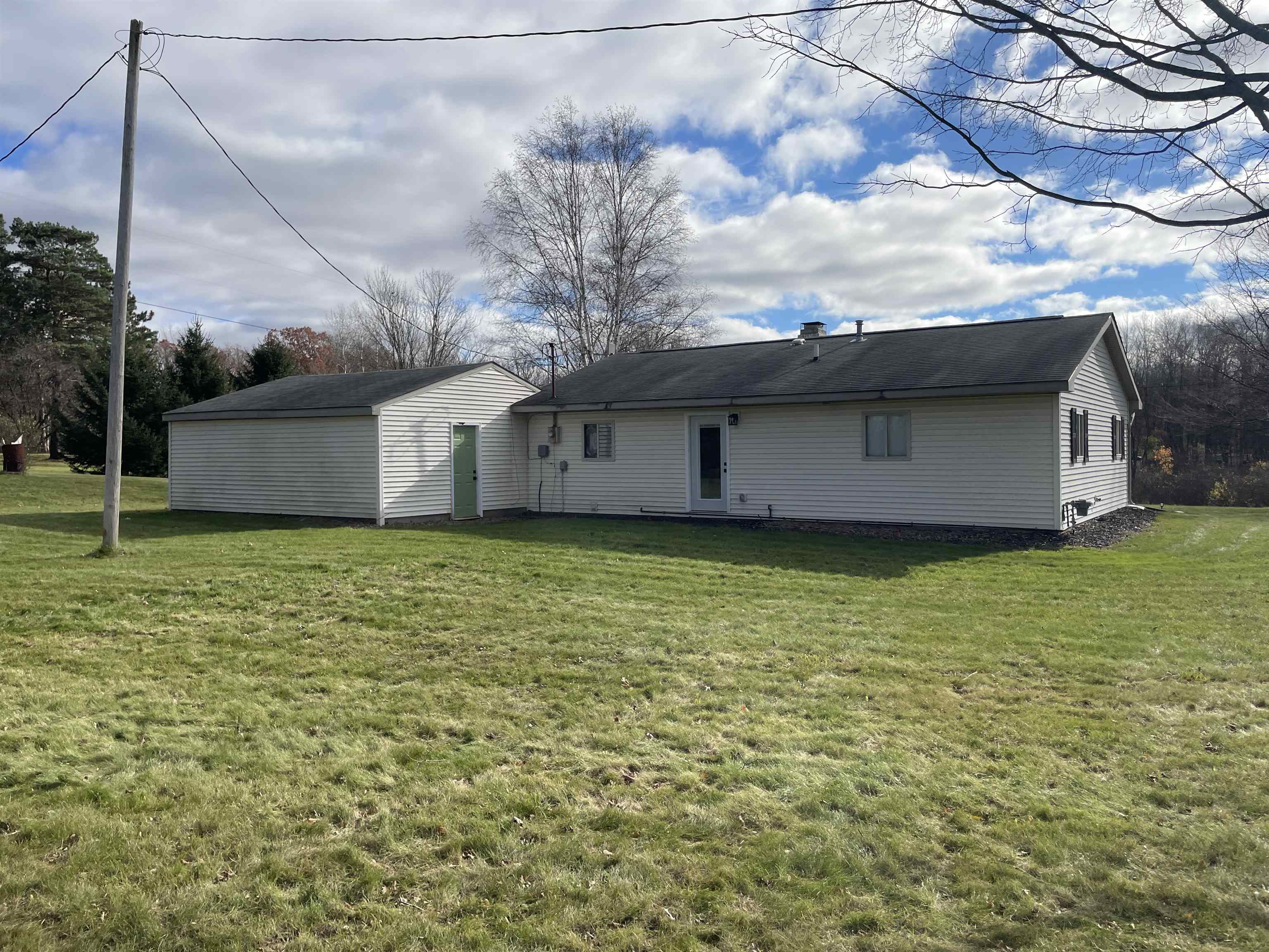 2110 West Deerfield Road Mount Pleasant, MI 48858 - Photo 9 of 12 Gallery Image 9