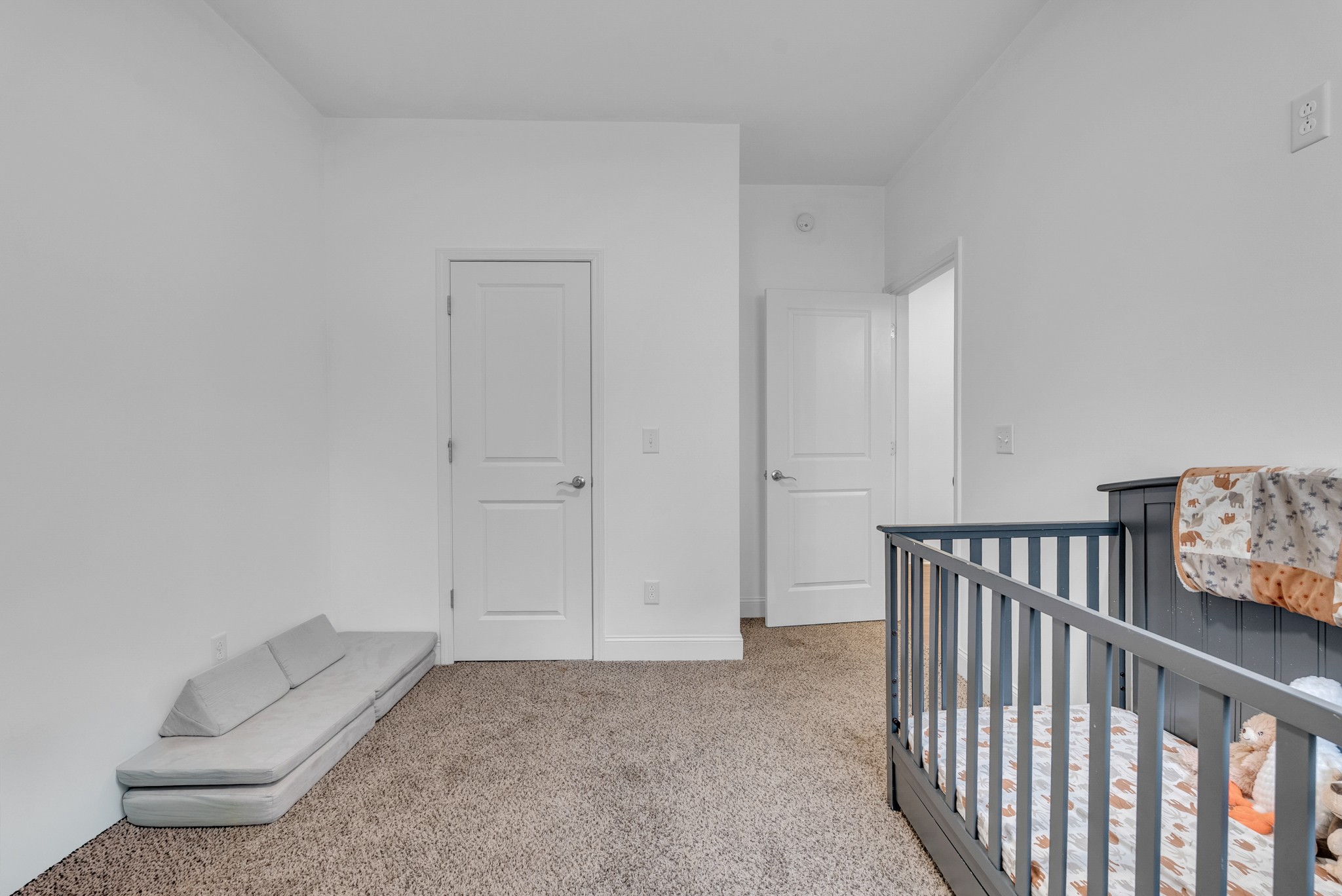415 Old Morrison Road McMinnville, TN 37110 - Photo 14 of 20 a view of a livingroom with furniture