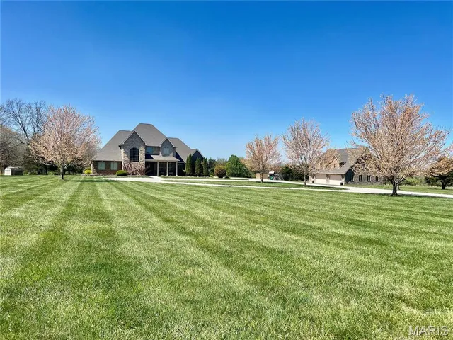 $1,150,000 | 3029 National Avenue, Lebanon, MO 65536