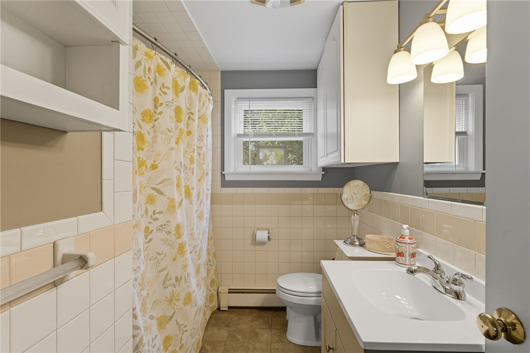 11 Observatory Road Warwick, RI 02888 - Photo 13 of 31