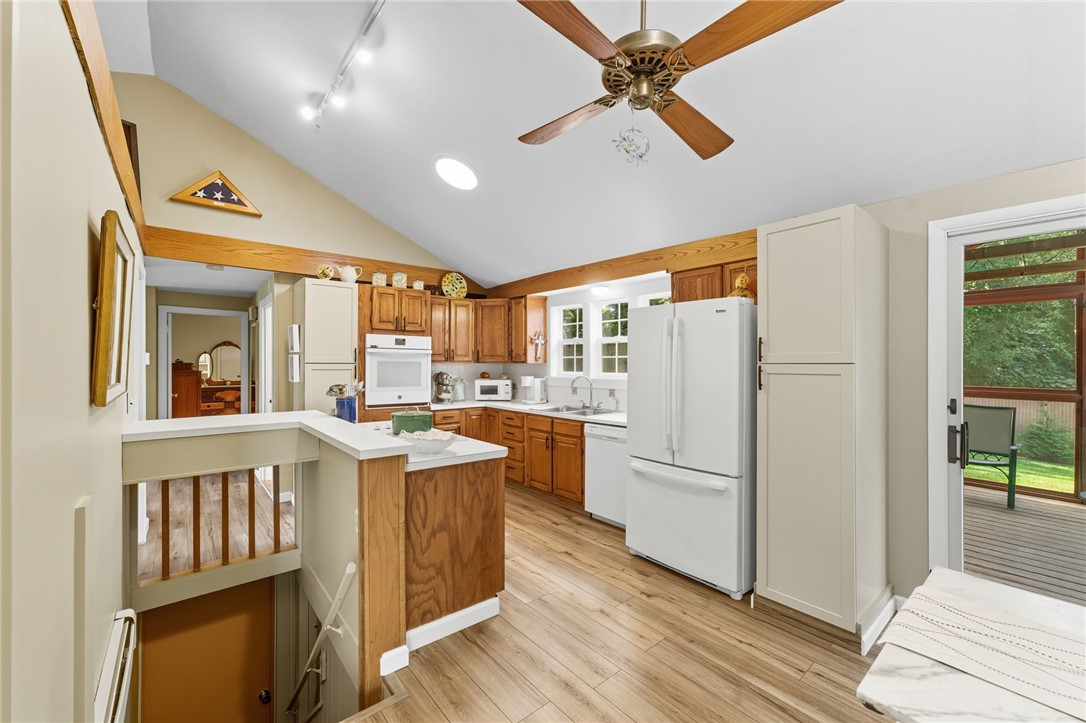 11 Observatory Road Warwick, RI 02888 - Photo 3 of 31