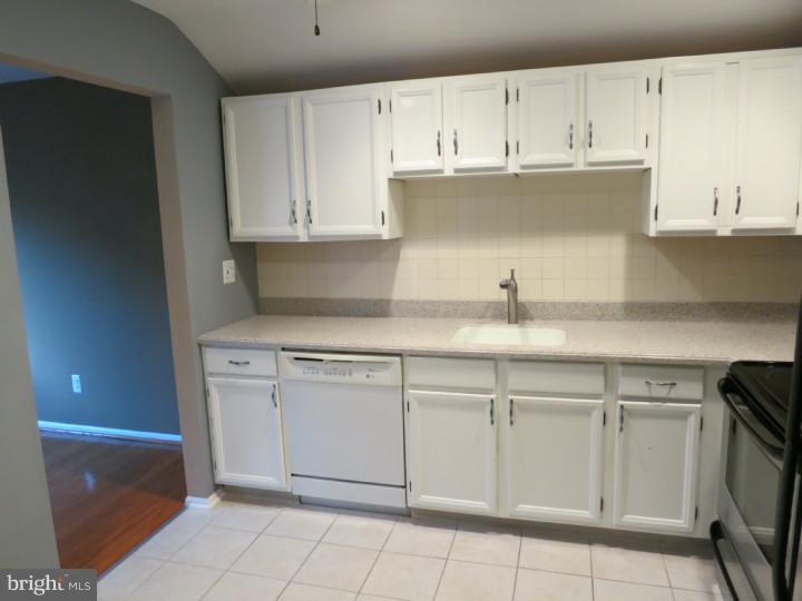 213 Chase Road Chesterbrook, PA 19087 - Photo 24 of 25 Kitchen