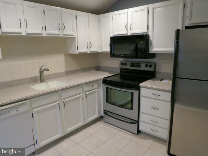 213 Chase Road Chesterbrook, PA 19087 - Photo 25 of 25 Kitchen