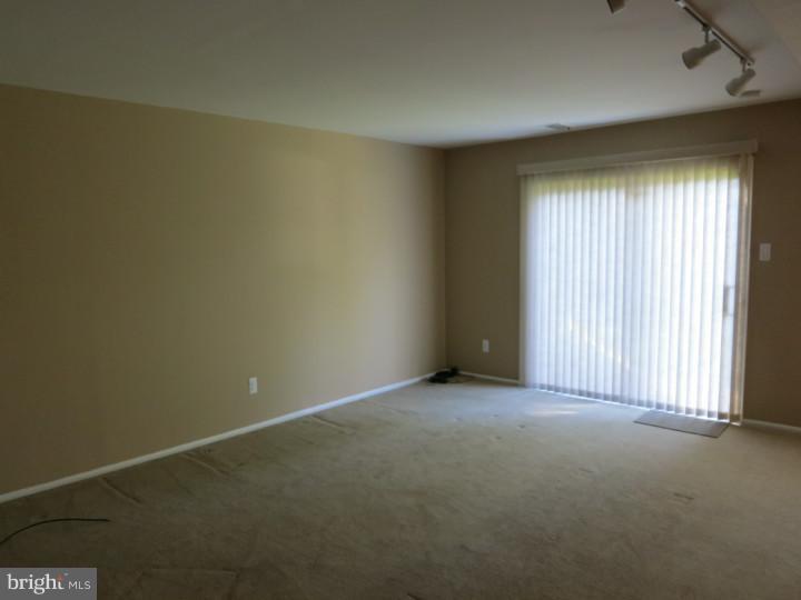 213 Chase Road Chesterbrook, PA 19087 - Photo 4 of 25 Living Room