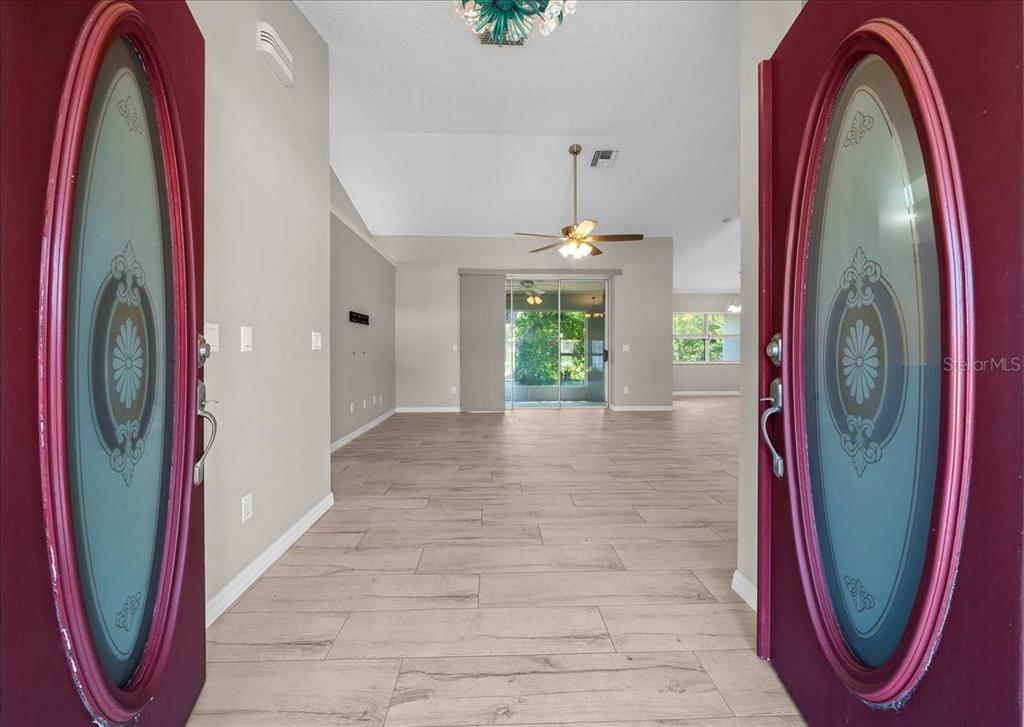 10707 Southwest 74th Avenue Ocala, FL 34476 - Photo 3 of 40