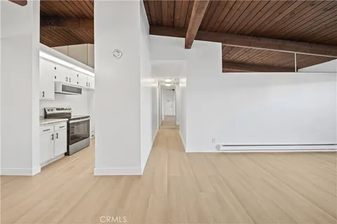 $475,000 | 23930 Los Codona Avenue, Unit 204, Torrance, CA 90505