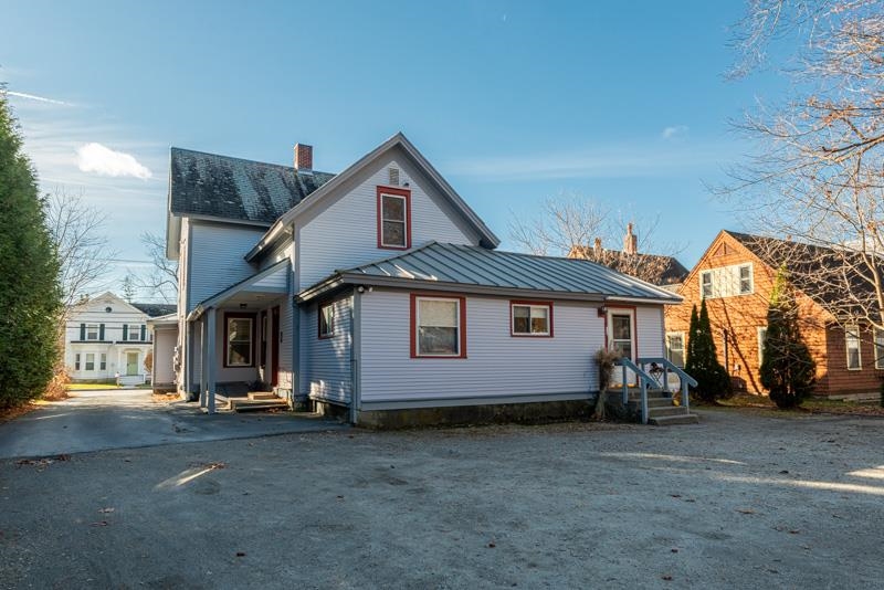 53 Elm Street Manchester, VT 05255 - Photo 12 of 23