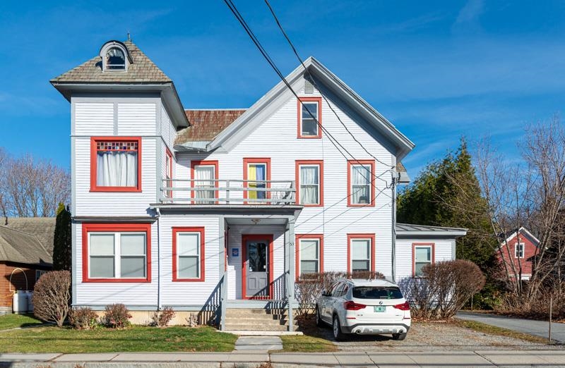 53 Elm Street Manchester, VT 05255 - Photo 7 of 23