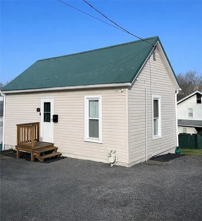 $65,000 | 33 Violet Avenue, Washington, PA 15301