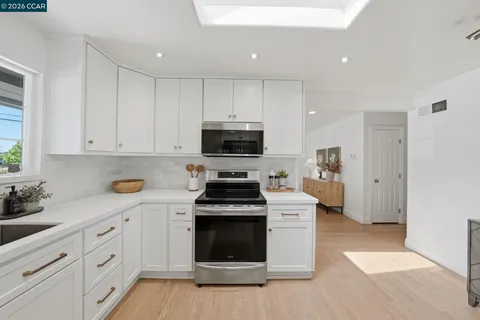 $885,000 | 2282 Charlotte Avenue, Concord, CA 94518
