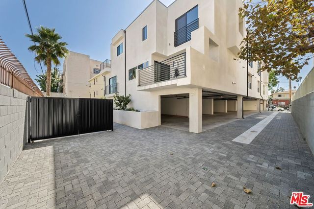 $805,000 | 1624 North Normandie Avenue, Unit D, Los Angeles, CA 90027