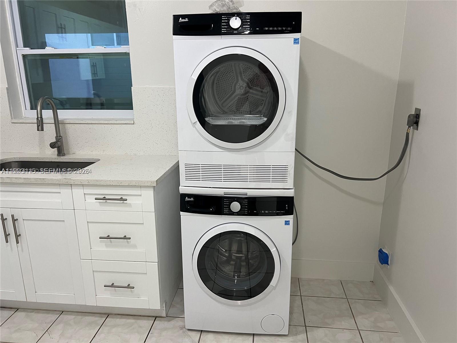 951 Southwest 7th Street, Unit 4 Miami, FL 33130 - Photo 2 of 23