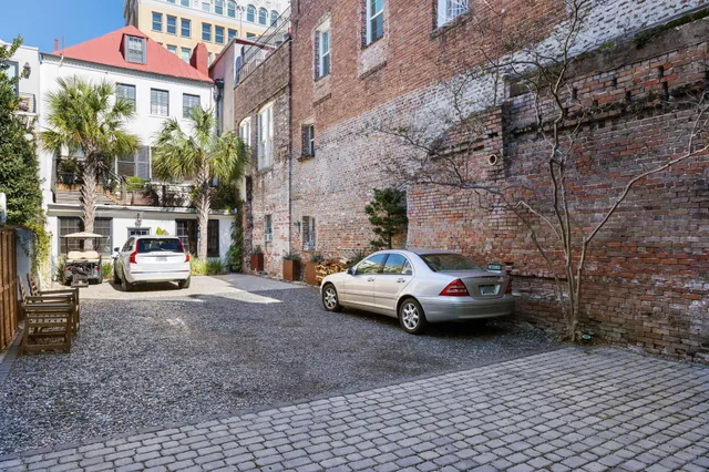 $4,399,000 | 21 Broad Street, Charleston, SC 29401