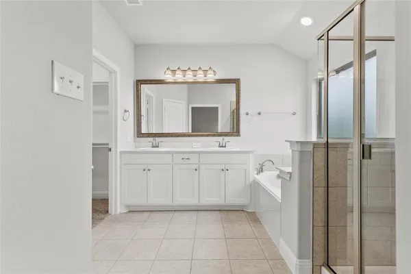 $900 | 6820 Topaz Drive, Greenville, TX 75402