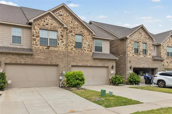 $900 | 6820 Topaz Drive, Greenville, TX 75402