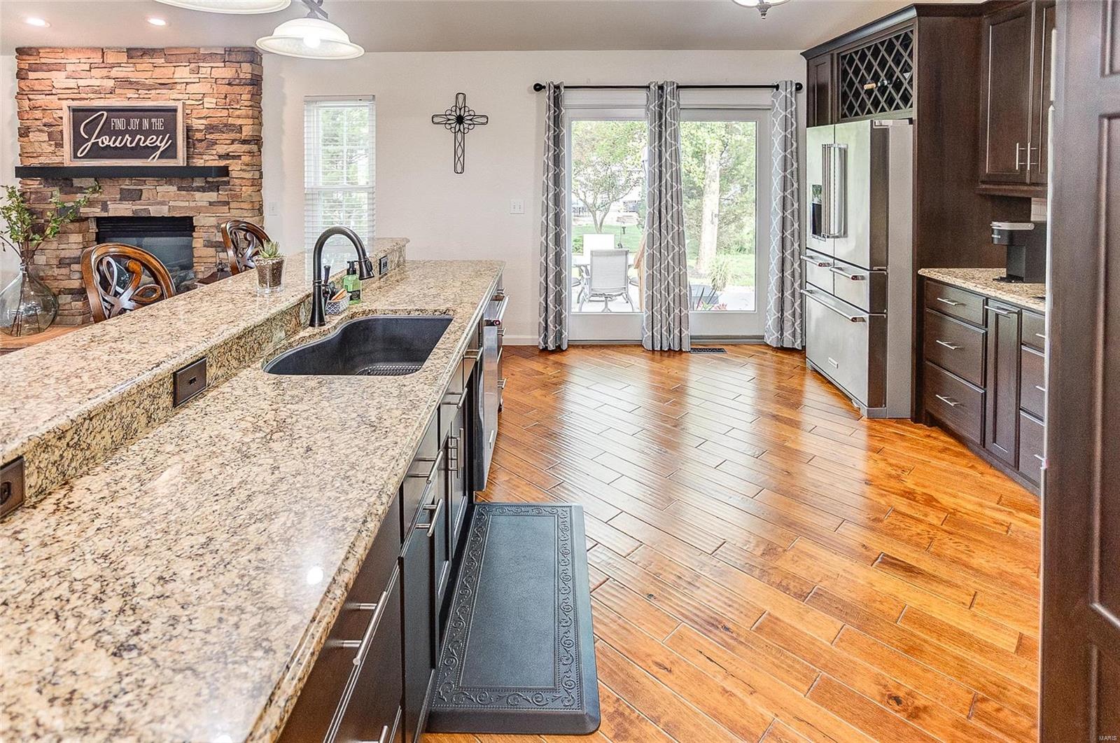 1307 Stonefield Drive Waterloo, IL 62298 - Photo 11 of 33