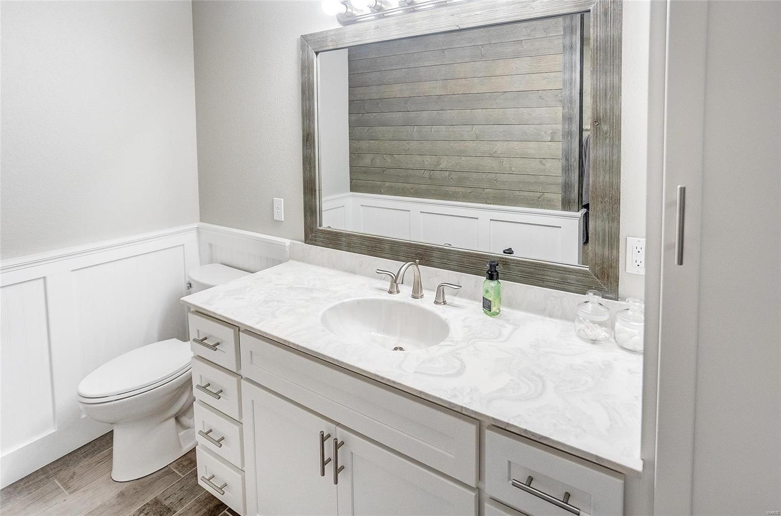 1307 Stonefield Drive Waterloo, IL 62298 - Photo 23 of 33