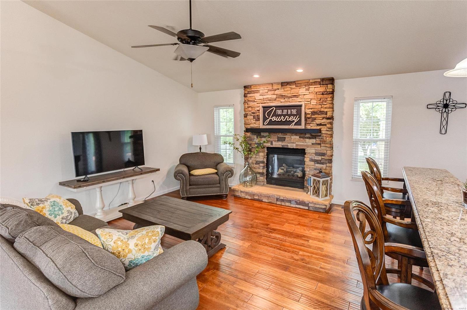 1307 Stonefield Drive Waterloo, IL 62298 - Photo 6 of 33