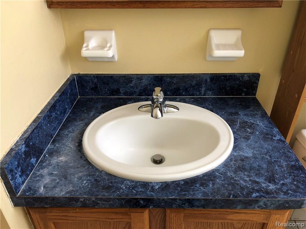23200 Grabar Square Warren, MI 48089 - Photo 9 of 14