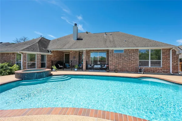 $650,000 | 3710 Williams Trace Drive, Bryan, TX 77808