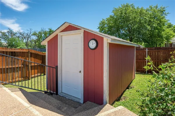 $650,000 | 3710 Williams Trace Drive, Bryan, TX 77808