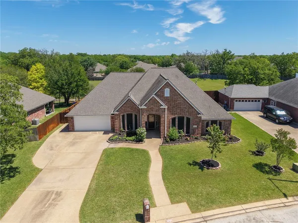 $650,000 | 3710 Williams Trace Drive, Bryan, TX 77808