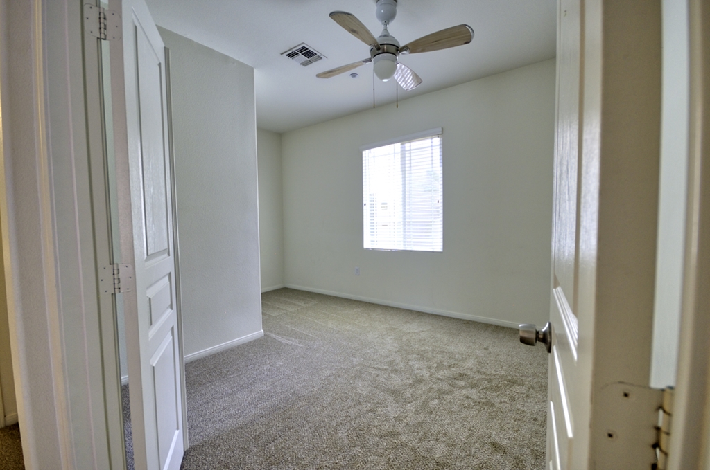 320 Borden Road San Marcos, CA 92069 - Photo 5 of 16