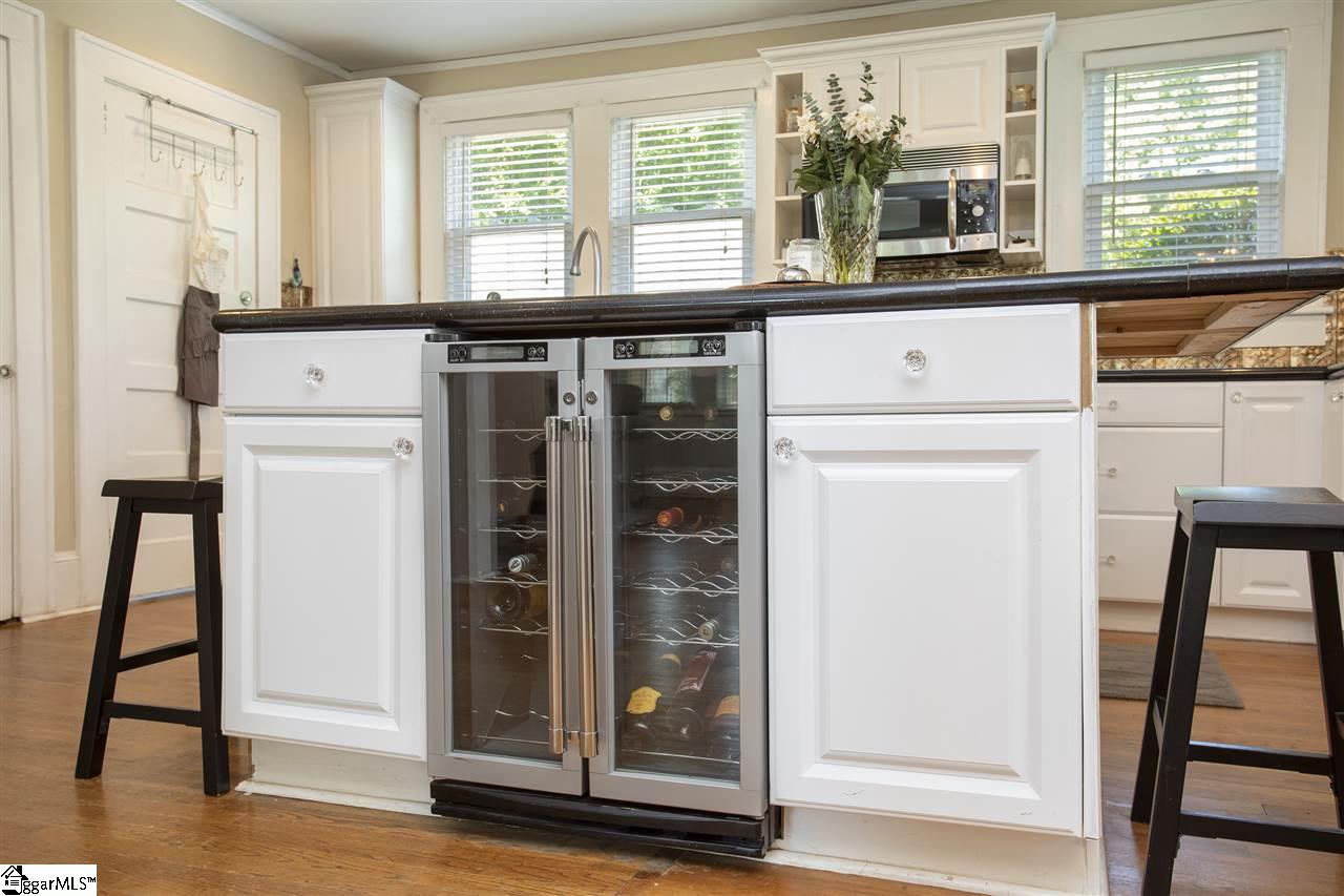 116 West Faris Road Greenville, SC 29605 - Photo 15 of 32 Gallery Image 15