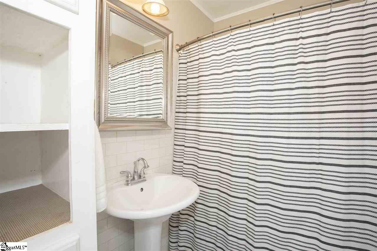 116 West Faris Road Greenville, SC 29605 - Photo 17 of 32 Gallery Image 17