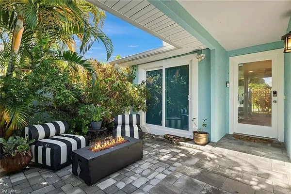 $8,500 | 792 108th Avenue North, Naples, FL 34108