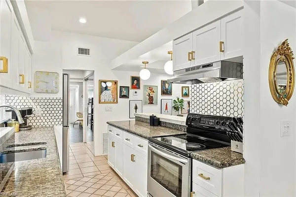 $8,500 | 792 108th Avenue North, Naples, FL 34108