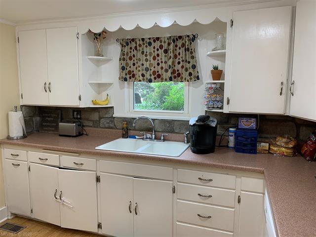 6292 Fallam Road Blacksburg, VA 24060 - Photo 11 of 35 11