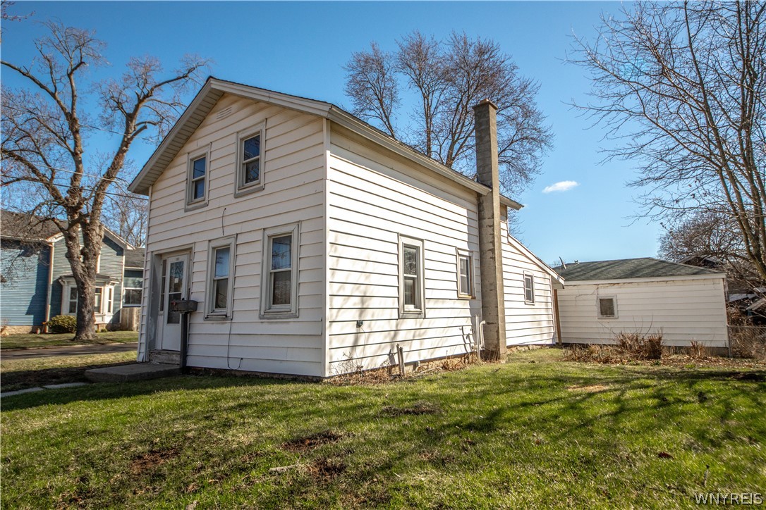 167 Lock Street Lockport, NY 14094 - Photo 2 of 45
