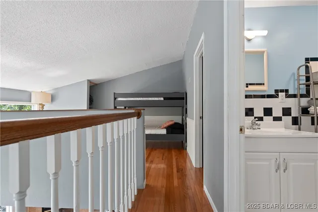 $599,900 | 31151 Eastside Drive, Rocky Mount, MO 65072