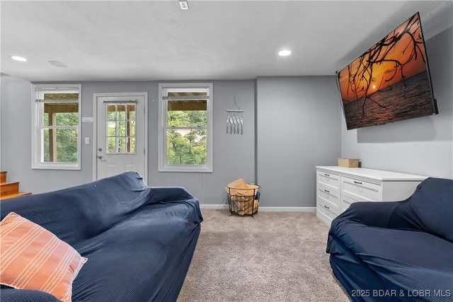 $599,900 | 31151 Eastside Drive, Rocky Mount, MO 65072