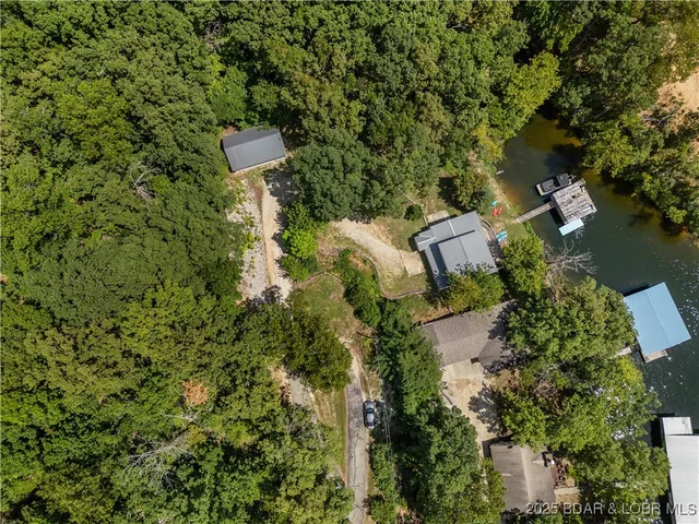 $599,900 | 31151 Eastside Drive, Rocky Mount, MO 65072