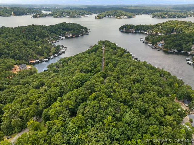 $599,900 | 31151 Eastside Drive, Rocky Mount, MO 65072