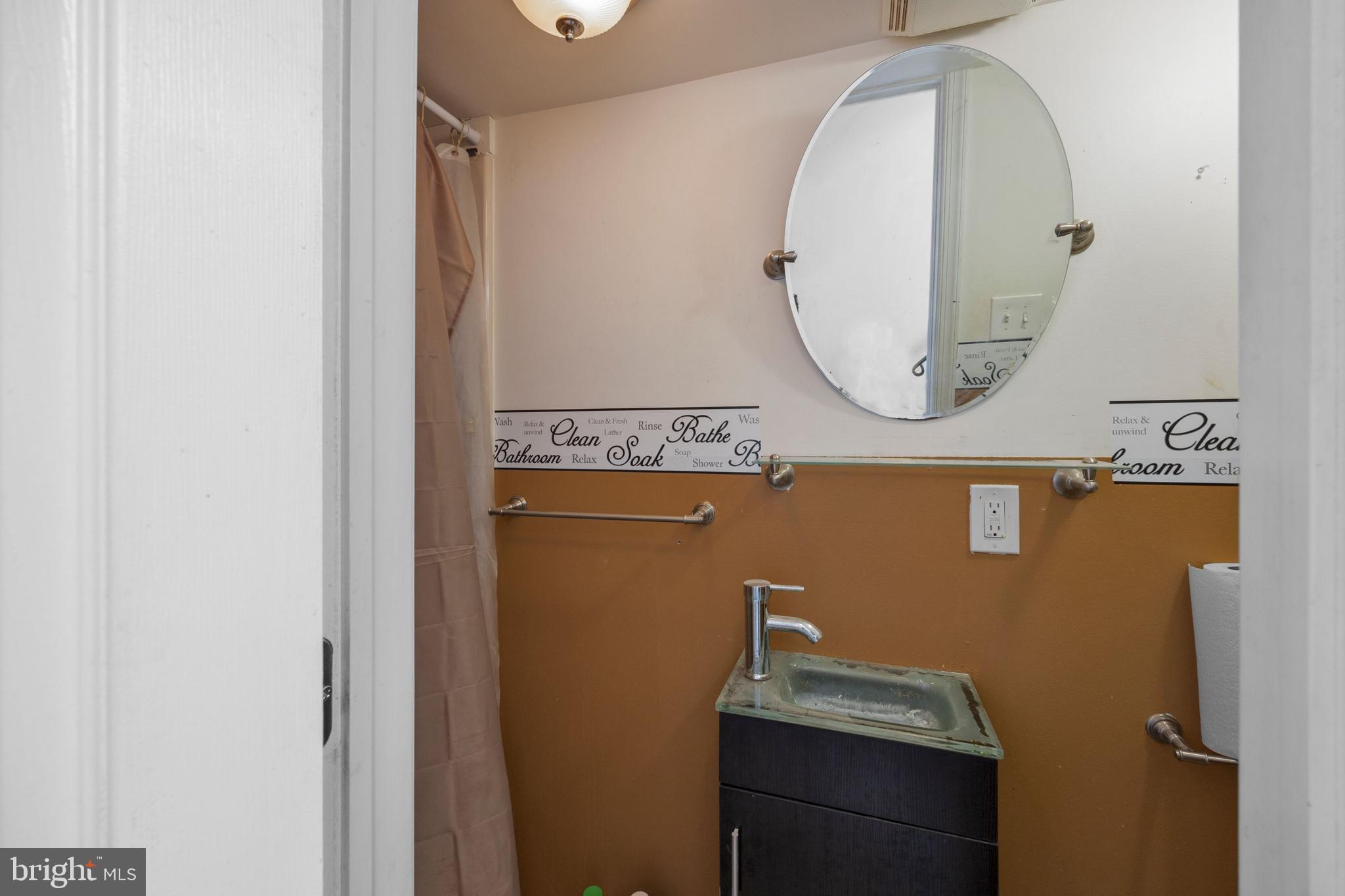 4121 Farmdale Road Philadelphia, PA 19154 - Photo 23 of 28 Gallery Image 23