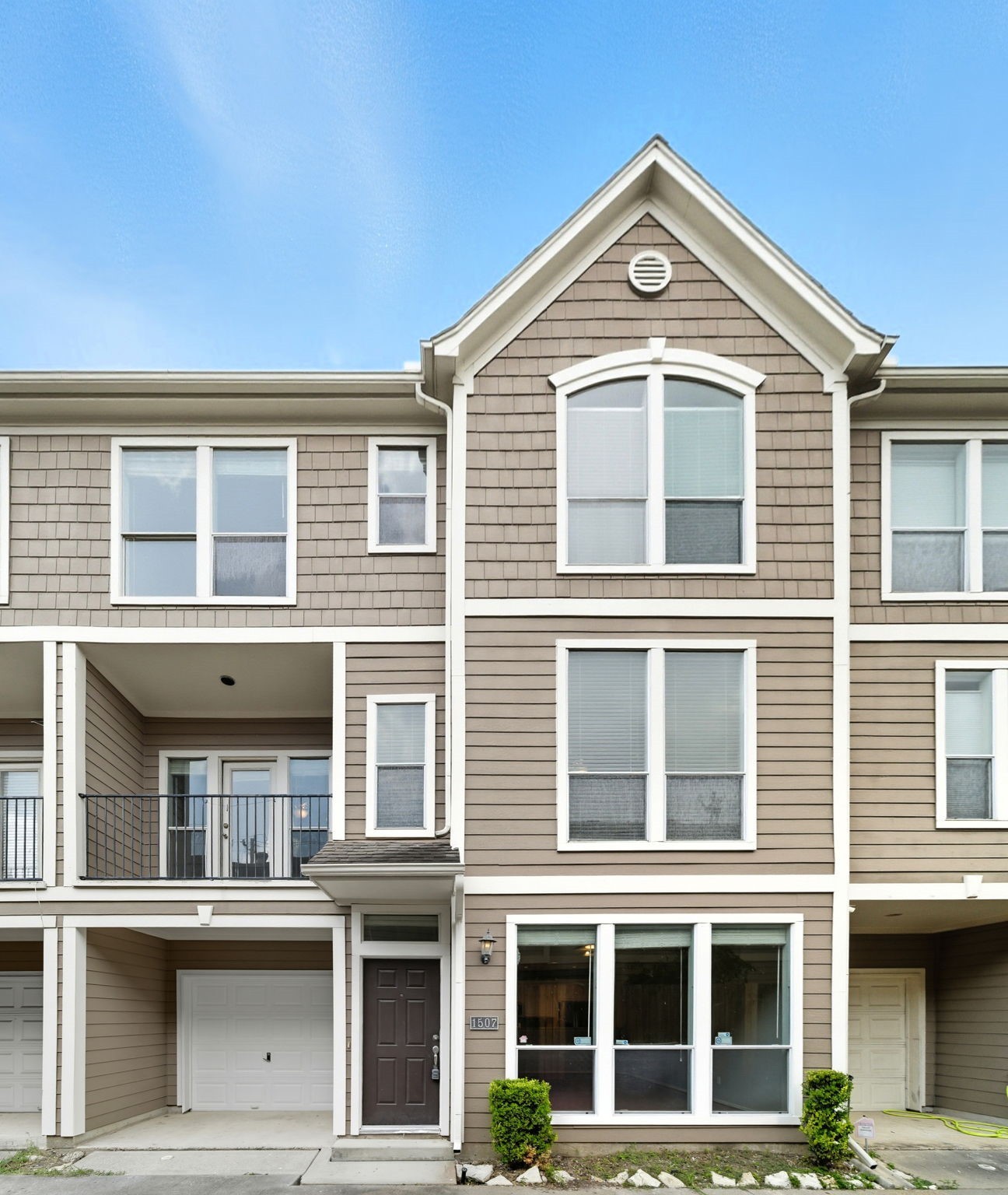 1507 Sutton Street Houston, TX 77006 - Photo 1 of 22 a front view of a house