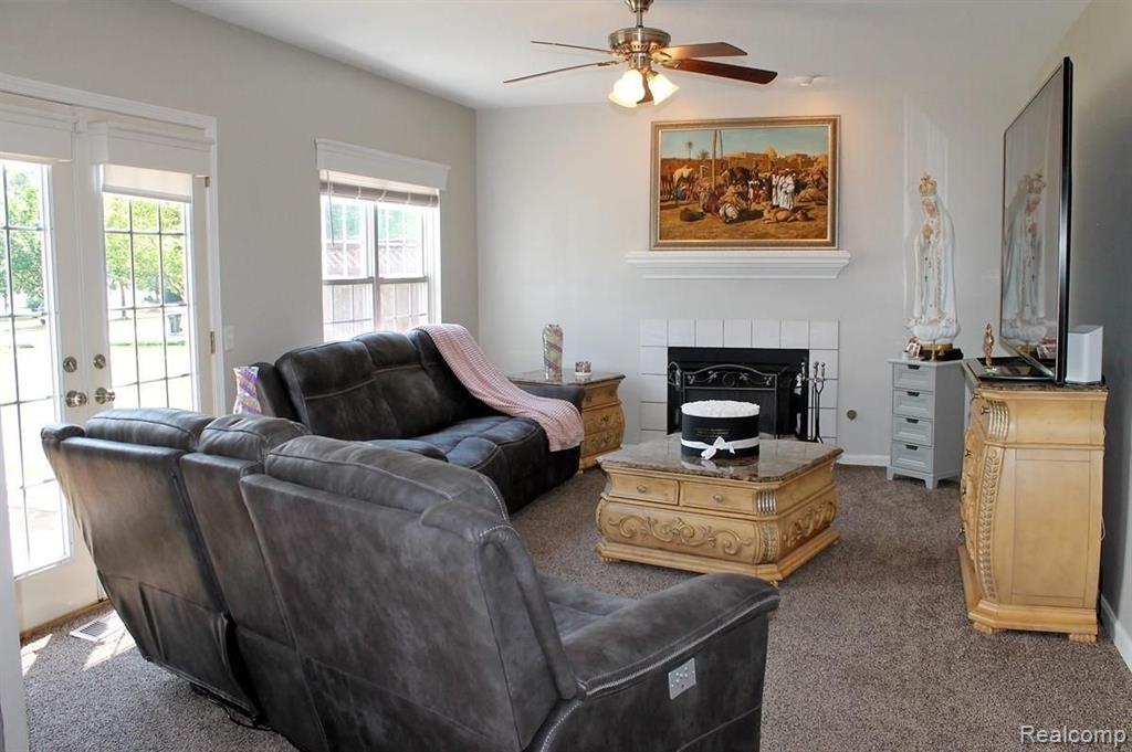 3381 Riverside Court Canton, MI 48188 - Photo 14 of 68