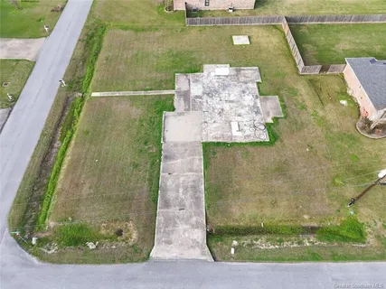 $69,999 | 6982 West Savanna Lane, Lake Charles, LA 70605