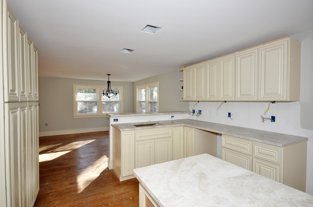 161 Rutland Street Carlisle, MA 01741 - Photo 5 of 21 Gallery Image 5