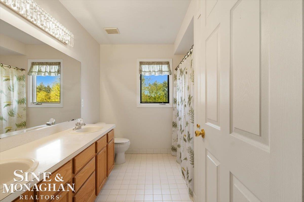 1779 Mack Road Leonard, MI 48367 - Photo 27 of 52
