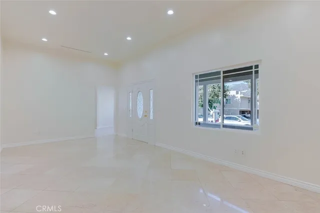 $4,000 | 320 East Dryden Street, Glendale, CA 91207