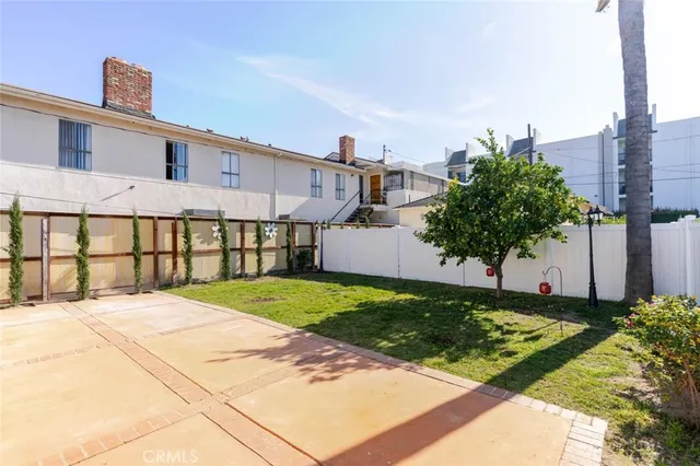 $4,000 | 320 East Dryden Street, Glendale, CA 91207