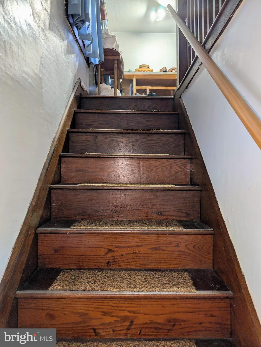 83 State Street Everett, PA 15537 - Photo 19 of 39 a view of entryway