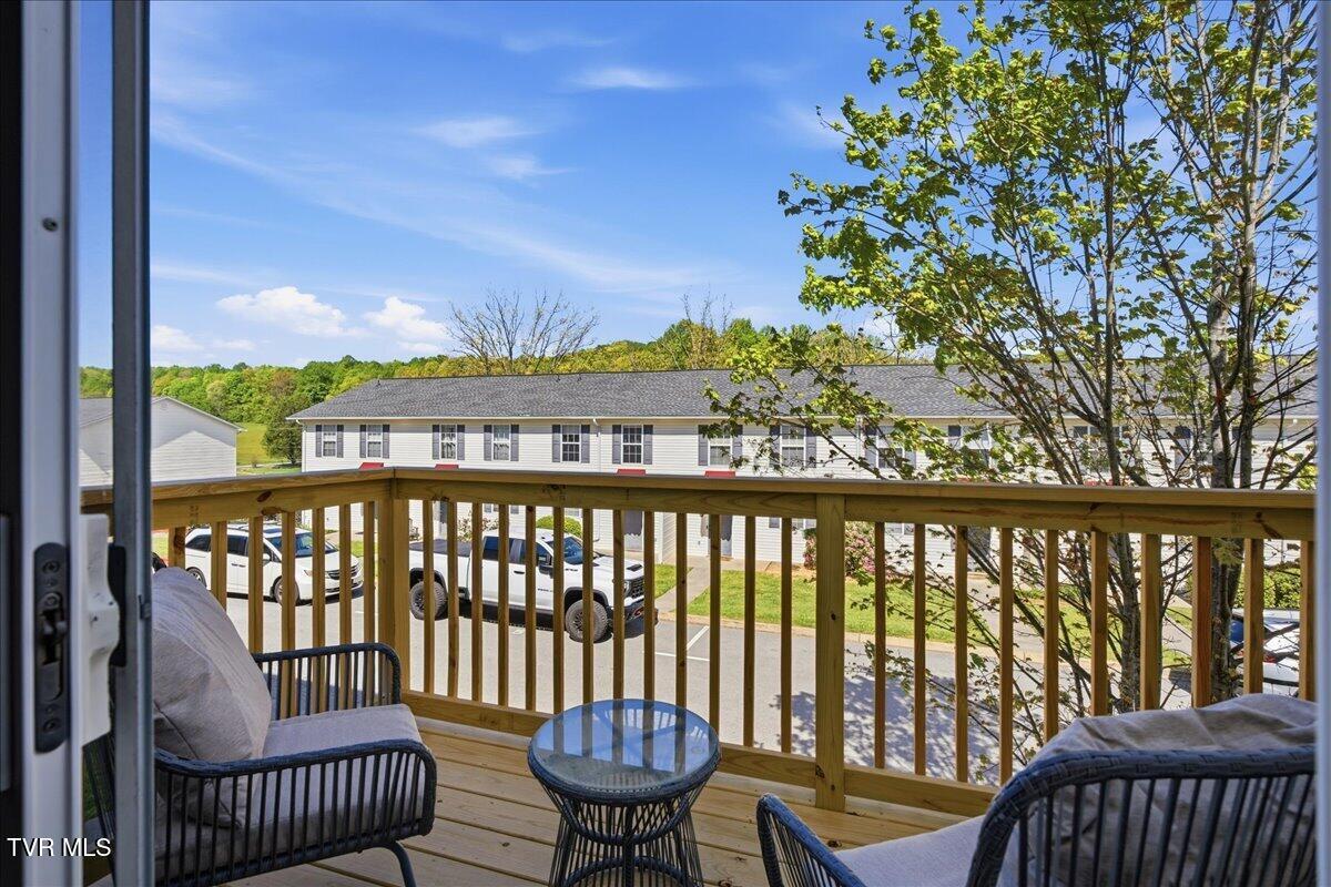 2201 Cherokee Road, Unit 16 Johnson City, TN 37604 - Photo 23 of 35 22-DSC07327